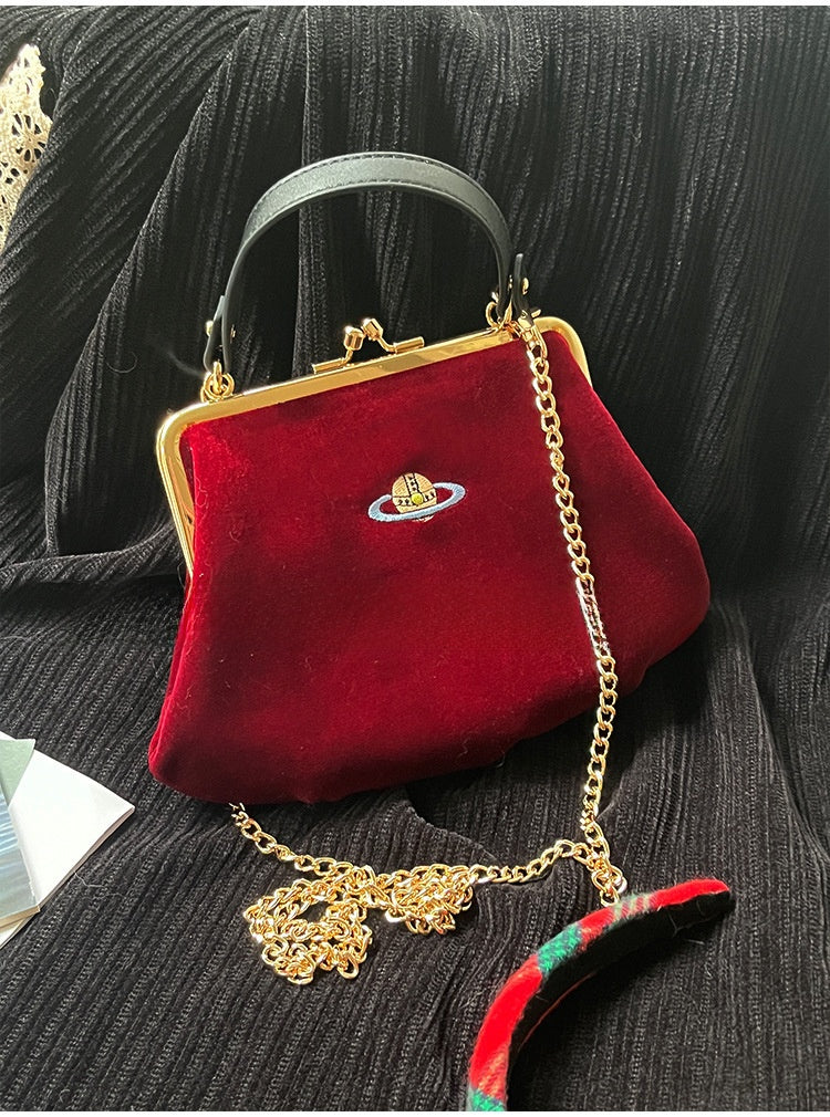 The Vesper Velvet Clasp Bag
