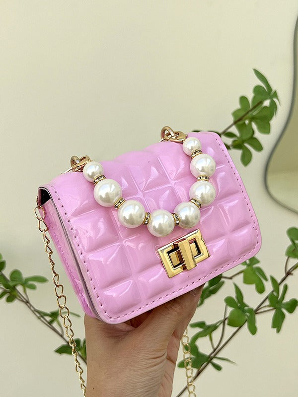 The Athena Pearl Messenger