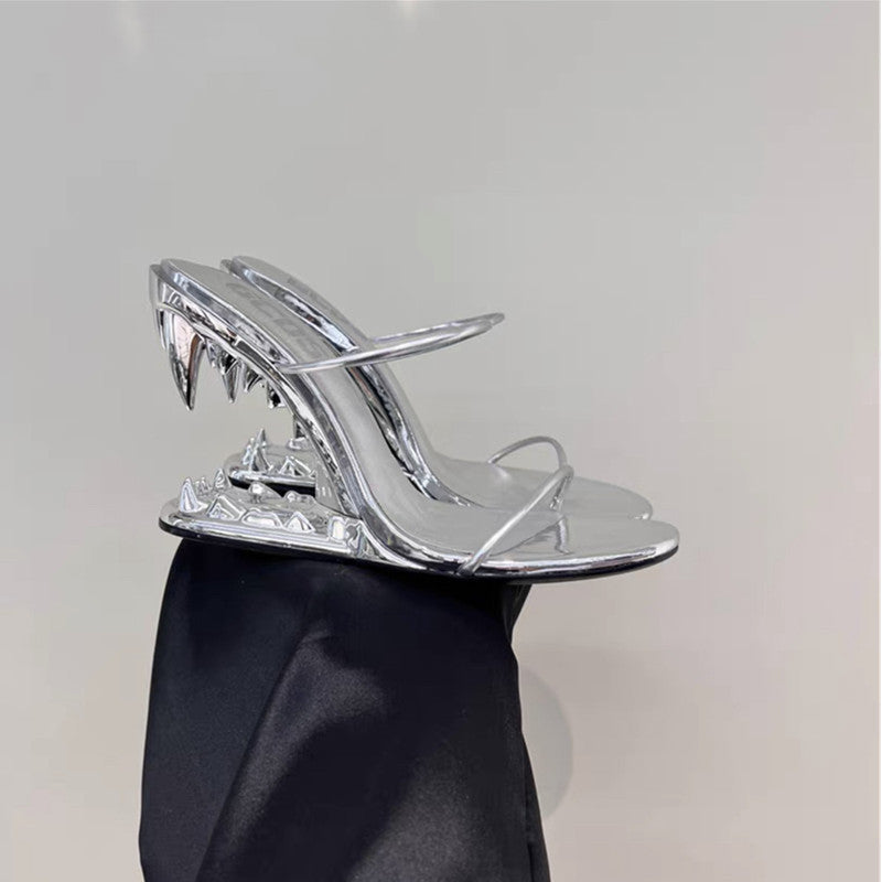 The Vanguard Sculpted Heel
