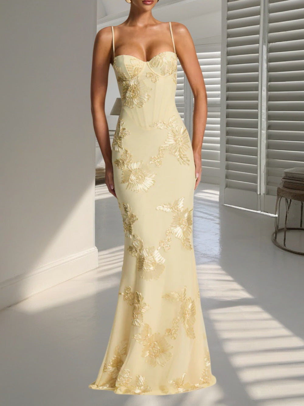 Embroidered Open Back Bodycon Long Dress